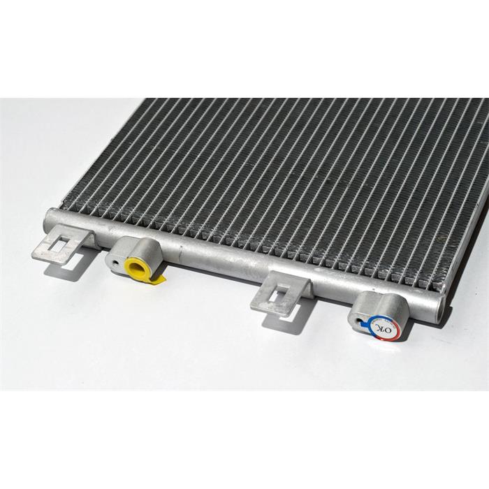 Kondensator/Klimakühler - PKW - BMW